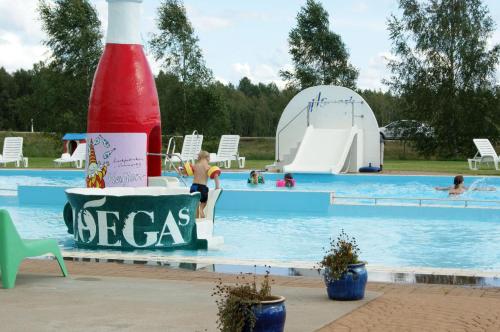 Swimming pool, Bjorkbackens Stugby i Vimmerby in Vimmerby