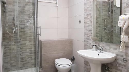 Piumith Guest House – Rome
