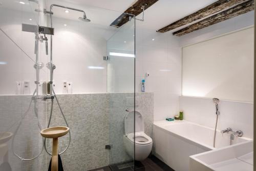 18th Century Groundfloor Canal House with patio/garden, Ámsterdam (foto 10)