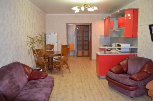 

spacious sunny apartment