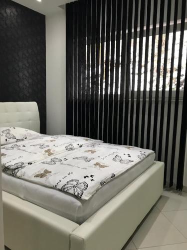 Apartment Ajla - image 8