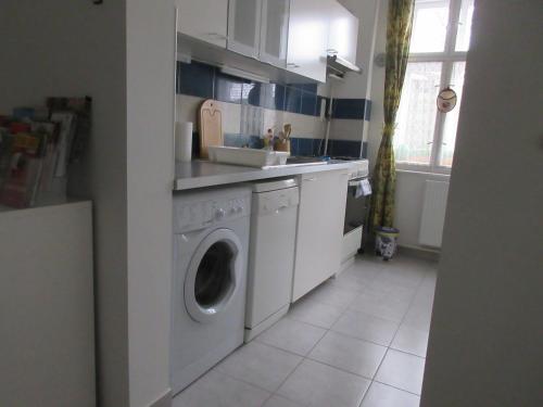 Sissi Residence with free parking lot, Budapest (photo 11)