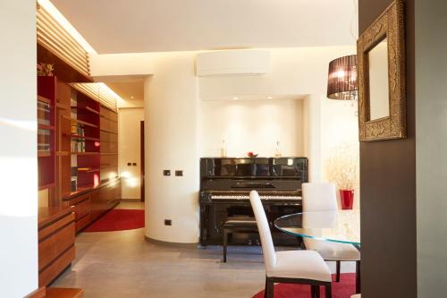 Vatican Luxury Penthouse with Terrace, Rome (photo 8)