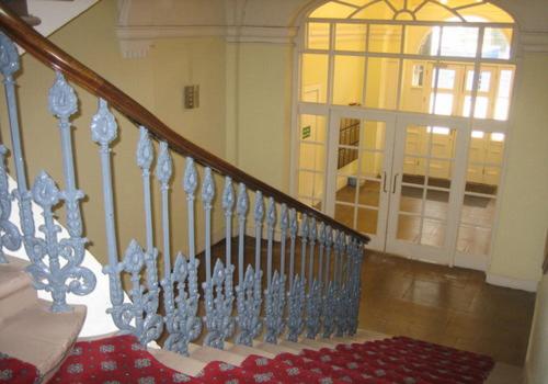 Parliament Sq (apt 3) Royal Mile - image 11