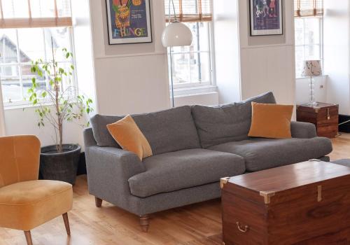 Parliament Sq (apt 3) Royal Mile - image 3