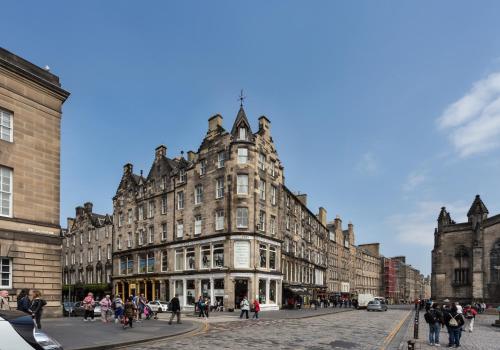 St Giles Royal Mile - image 6