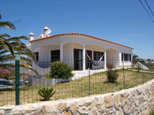  Villa Bartoni, Ferienwohnung in Aljezur