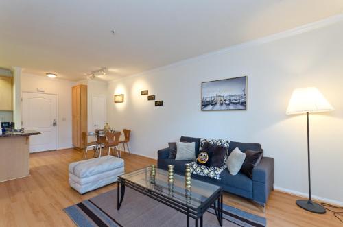 

Downtown LA Apartment Close to Chinatown