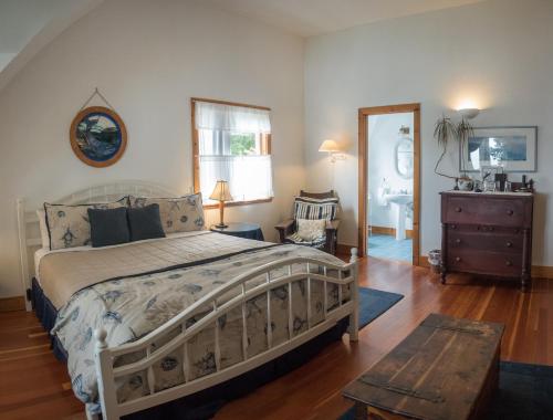 The Lost Whale Inn Oceanfront B&B