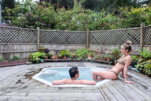 The Lost Whale Inn Oceanfront B&B
