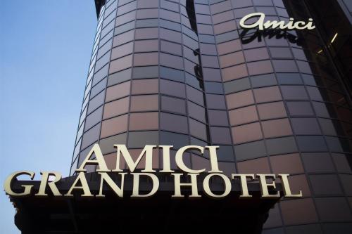 Amici Grand Hotel - main image