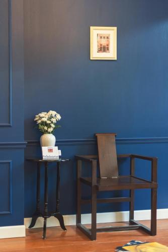2ROOMS Boutique House thumbnail 3