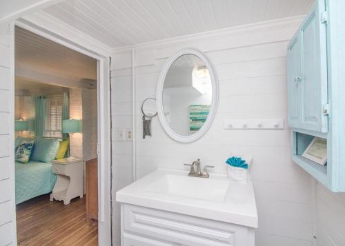 19th St. Beachside Hideaway