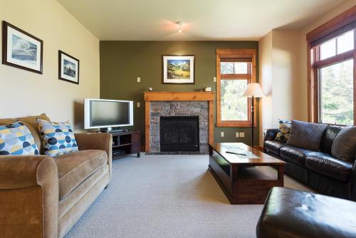 Cabins 21 - image 2