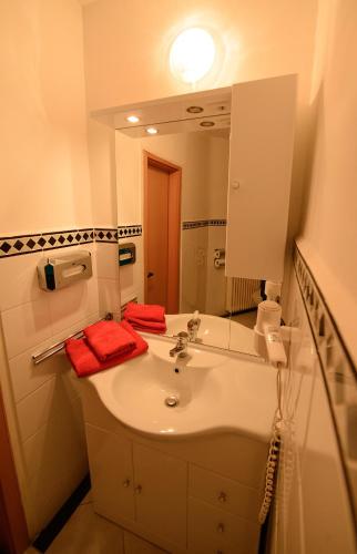 ホテル ミニ ヒマラヤ フランクフルト