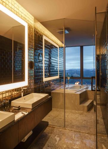 Hard Rock Hotel Shenzhen in China - Room Deals, Photos & Reviews