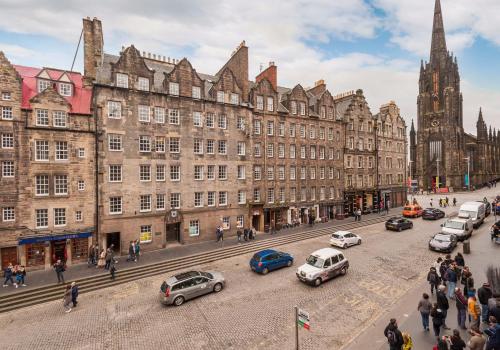 Ladystairs 2 Royal Mile - image 9