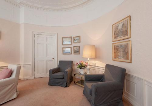 The Hart Residence, Edinburgh (photo 8)
