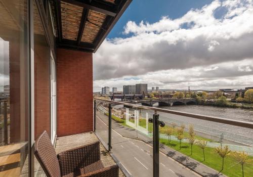The Metropole Residence - image 4