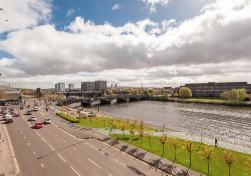 The Metropole Residence - image 10