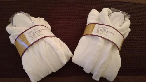 Mercure Carcassonne Porte De La Cité - image 3