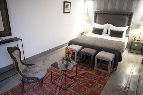 Riad Dar More Ideally located in the prime touristic area of Medina, Riad Dar More promises a relaxing and wonderful visit. The hotel offers a wide range of amenities and perks to ensure you have a great time. All 