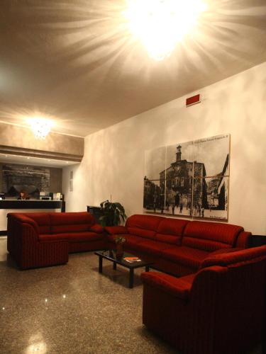 Hotel Pineta - Photo 3 of 28