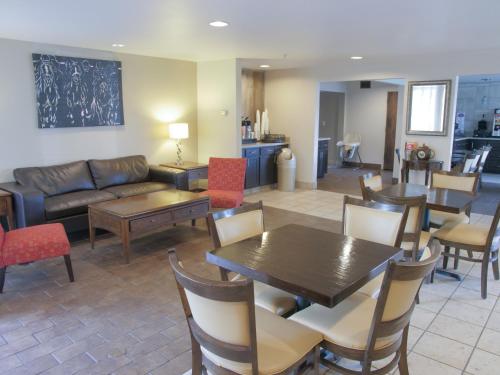 Baymont by Wyndham Louisville East in Louisville (KY)