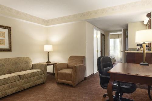 Country Inn & Suites by Radisson, Potomac Mills Woodbridge, VA