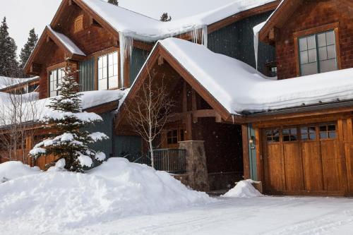 Mountain Thunder Lodge