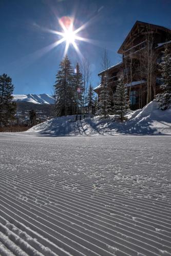 Mountain Thunder Lodge - image 2
