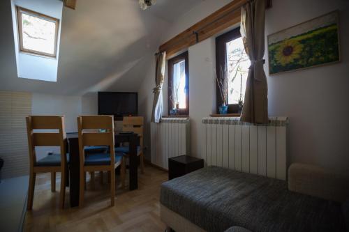 One-Bedroom Apartment (2 Adults)