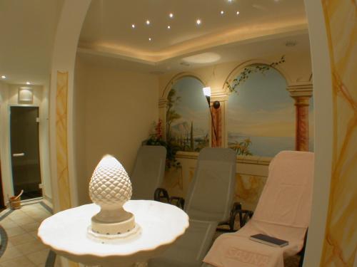 Hotel Garni Pradella - image 13