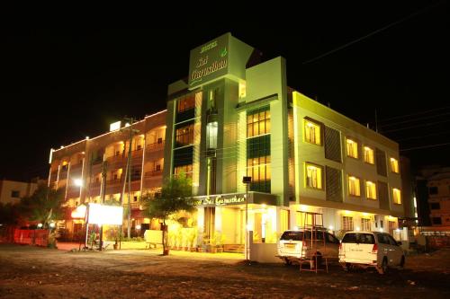 Hotel Sai Gurusthan