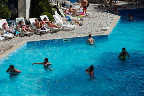 Hotel Royal - All Inclusive - image 8