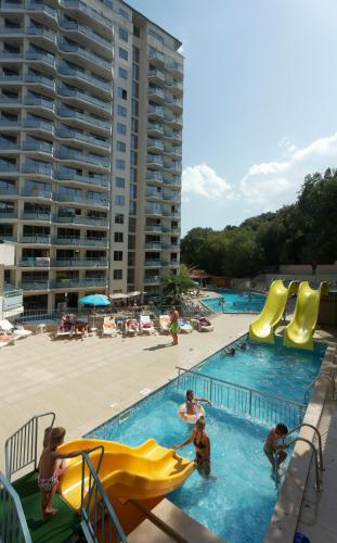 Hotel Royal - All Inclusive - image 3