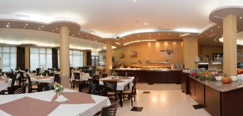 Hotel Royal - All Inclusive - image 14