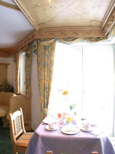Hotel Garni Pradella - image 6