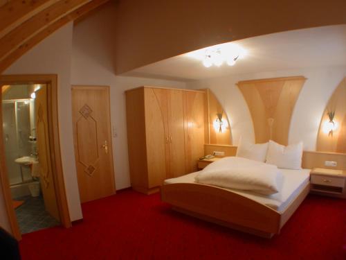 Hotel Garni Pradella - image 2