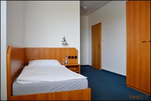 1 twin bed