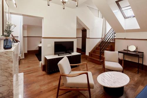 Callas House - image 13