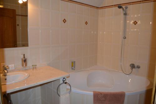 康普勒克斯巴豪斯酒店 康普勒克斯巴豪斯酒店