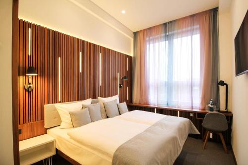 H24 Berlin Lichtenberg - image 6
