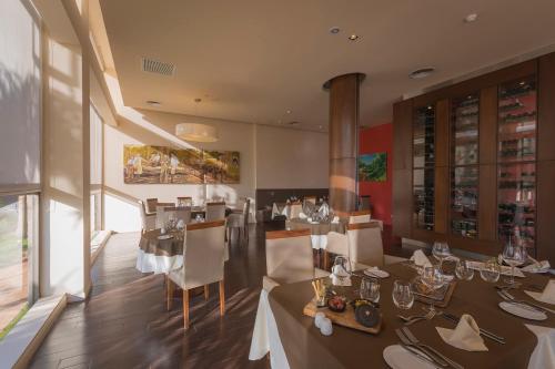 餐廳, 伊瓜蘇大克魯塞羅酒店 (Grand Crucero Iguazu Hotel) in 伊瓜蘇港市