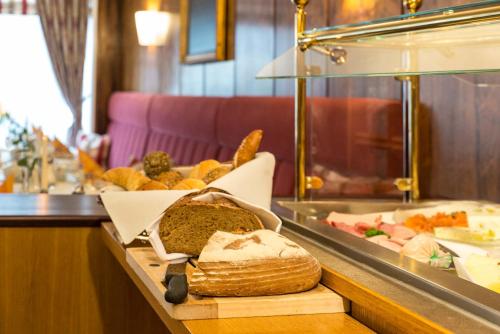 อาหารและเครื่องดื่ม, Hotel Starke in ไบรลอน