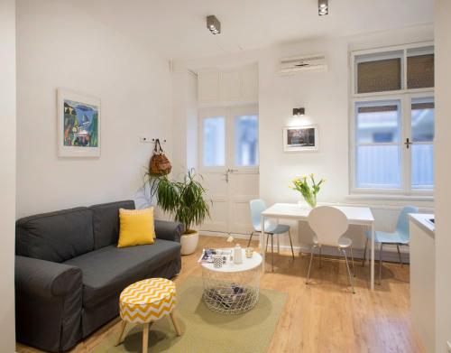  Class Apartment, Pension in Zagreb