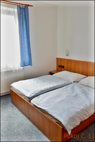 1 double bed
