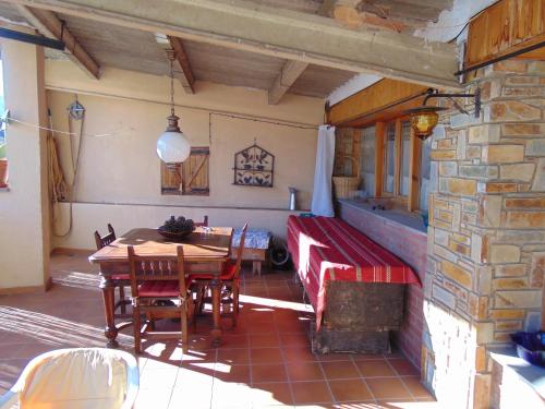 Erkély/terasz, Peyre in Alas