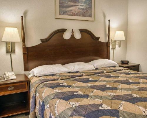 Rodeway Inn Richmond - main image