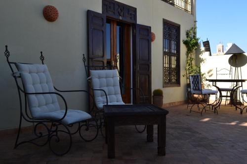 Riad Kasbah & Spa - Tap to explore photos